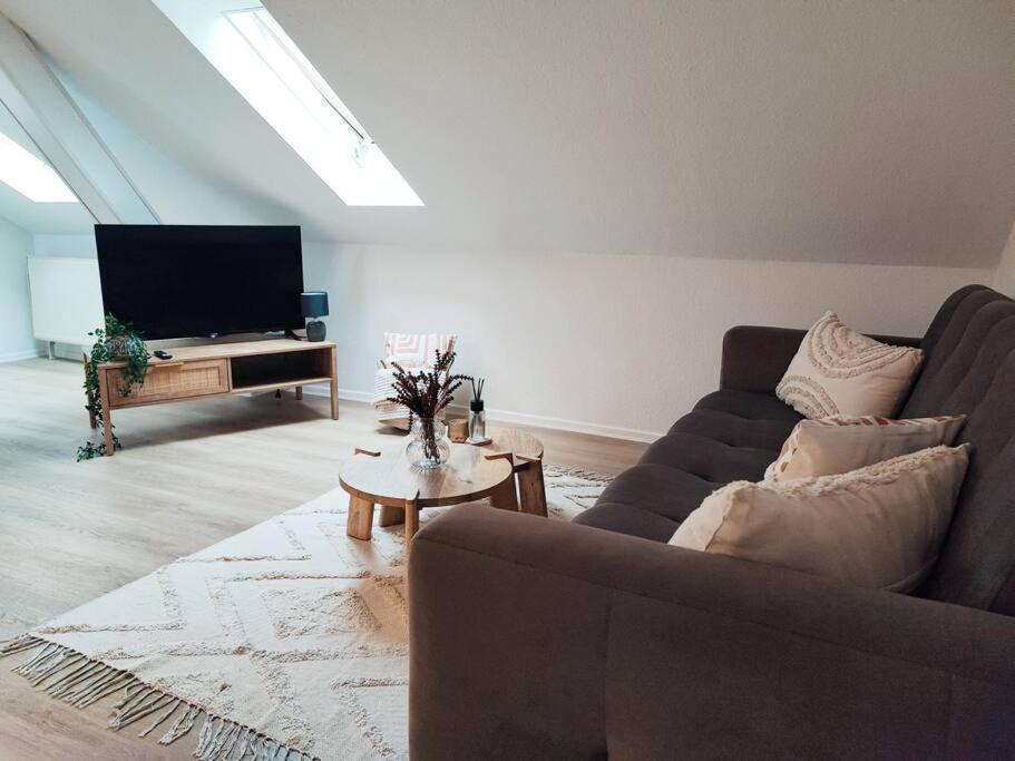 Stylische Altstadtwohnung - Netflix - Smart Tv - Schlafsofa Fuer 3 Personen Érfurt Exterior foto
